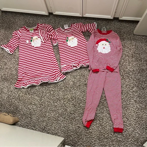 Family Set of 3 Christmas Pajamas - Picture 1 of 7